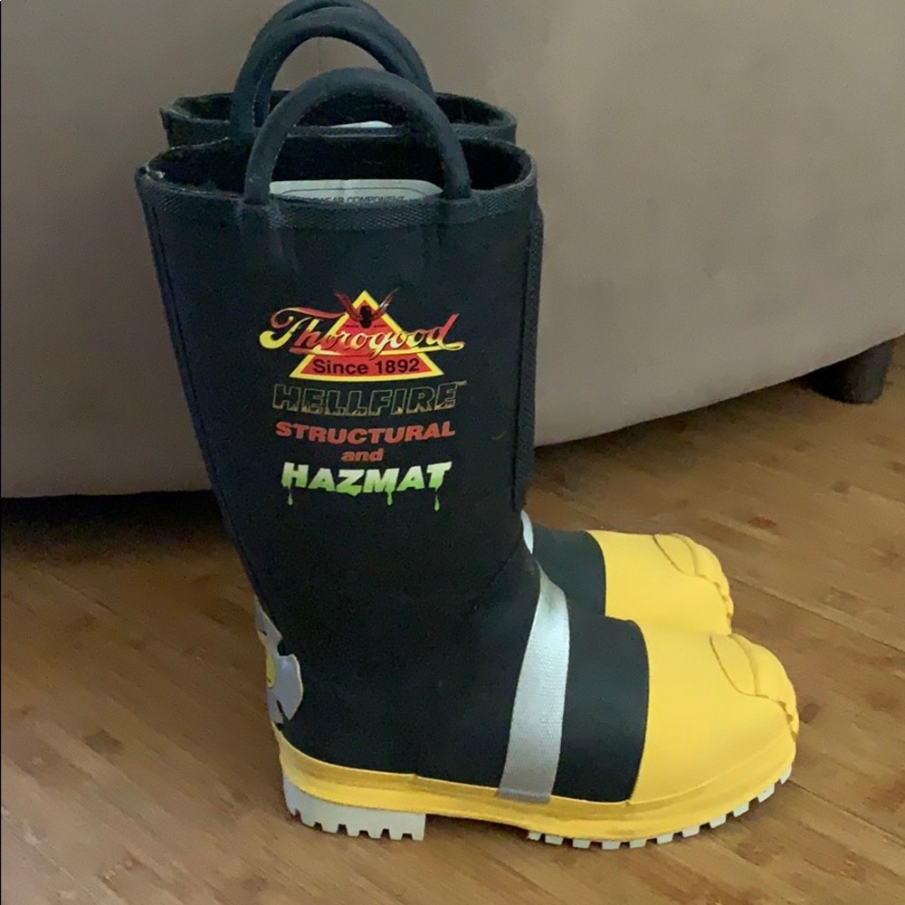 Hazmat boots